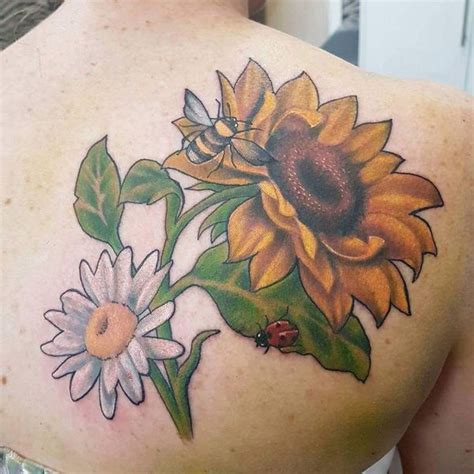 48 Unique Daisy Tattoos To Style Your Body