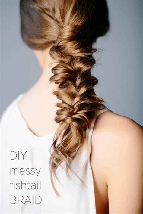 Diy Messy Fishtail Braid Diy Weddings Hair Styles