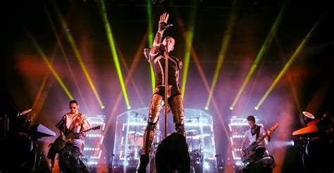 The band members are georg listing, tom kaulitz, gustav schäfer and bill kaulitz. Win FREE Tokio Hotel Concert Tickets | Bill Kaulitz ...