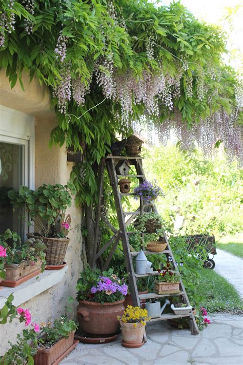 45 Best Cottage Style Garden Ideas And Designs For 2020