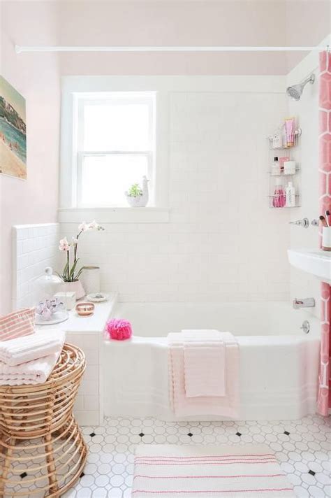 Pink Girly Bathroom Design Transitional Bathroom Girly Bathroom Vintage Bathrooms Shabby
