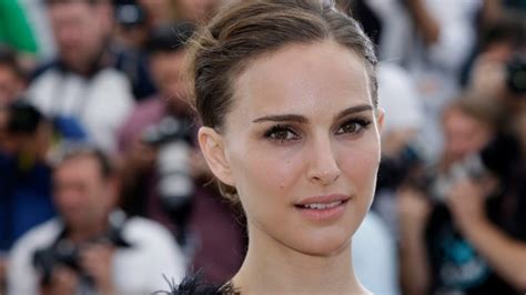 Natalie Portman Withdraws From Genesis Prize Ceremony In Israel Cbc News