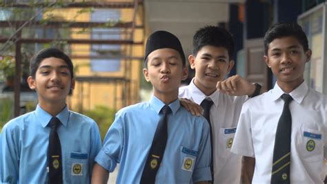 Assalamualaikum, isteri saya bekerja sebagai guru di smk bandar tasik selatan. SMK Bandar Tasik Selatan - Selamat Hari Guru - YouTube