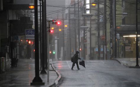 Tokyo Area Shuts Down As Powerful Typhoon Lashes Japan