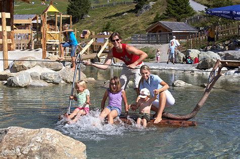 Herzlich willkommen im haus christina in serfaus! Appartements Ferienwohnungen Komfortzimmer im Haus ...