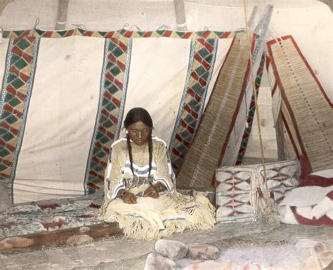44 Colorized Native American Photos From A Century Ago
