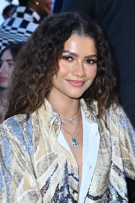Zendaya Just Made A Christian Girl Autumn Staple Look Impossibly Cool Glamour