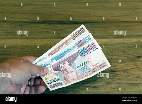 Turk Lirasi Million Lira Notes Hi Res Stock Photography And Images Alamy