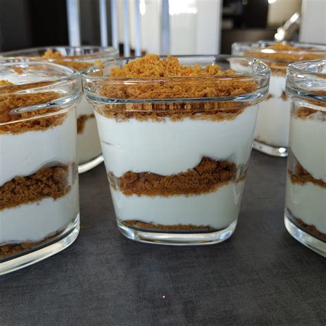 Des verrines pour noël, au moment de l'apéritif ou en entrée, donneront beaucoup d'élégance à votre dîner de fête. Verrine Rapide Citron et Spéculos