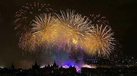 London New Years Fireworks 20122013 Full Hd 1080p Youtube