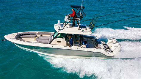 Boston Whaler Outrage Tour On Board The Center Console Giant S Latest