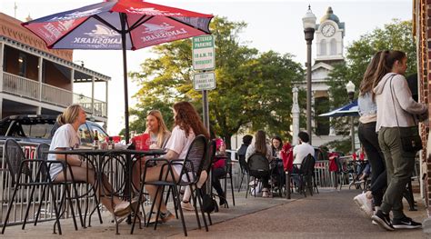 Espn Names Oxford As Americas Best College Town Ole Miss News