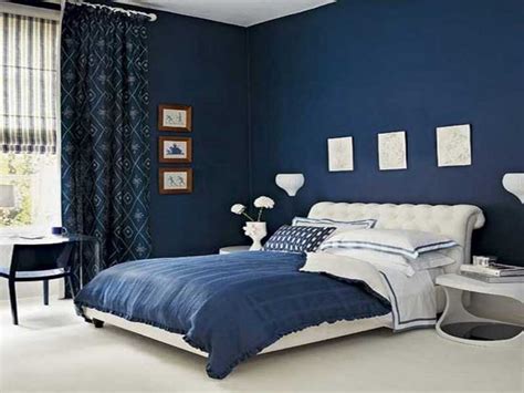 Nella scelta dei colori della camera da letto il primo elemento che va tenuto in considerazione è il pavimento. Colori camera da letto: per le vostre pareti, dal classico ...