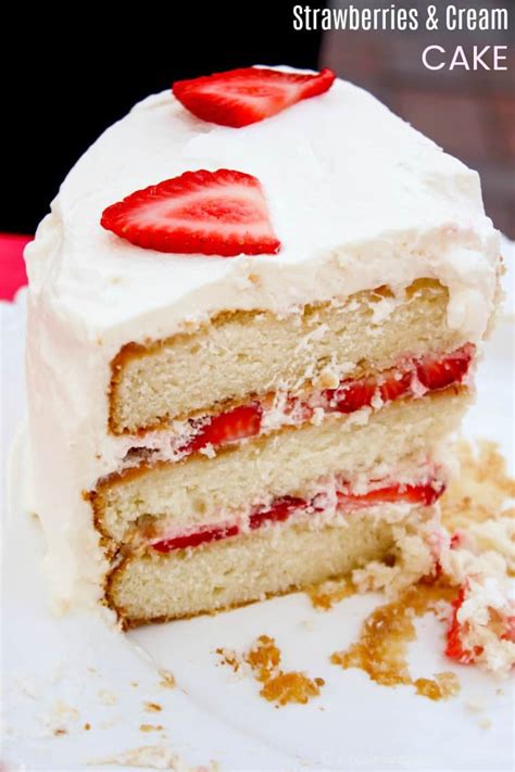 Strawberry Cake Whipped Cream Filling