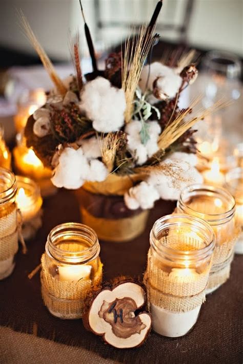 Locations like ranchos and barns create the atmosphere of wild west. Western Wedding Centerpiece Ideas | Wedding Stuff Ideas
