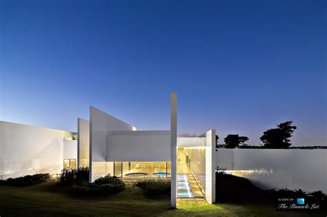 Isay Weinfeld A Global Architect With Timeless Modernist Sensibility