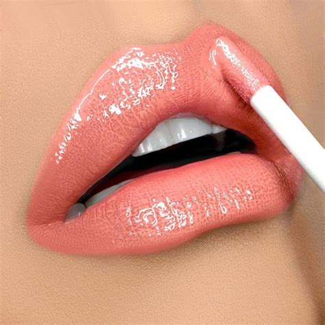 Look Book Lips A Pale Peachy Pink Lip Gloss Lip Colors Pink Lips