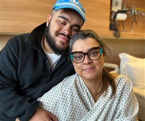 Preta Gil Se Recupera De Cirurgia Para Retirada De Tumor Dizem