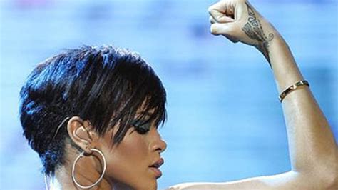 Rihanna Set For The Bodyguard Role