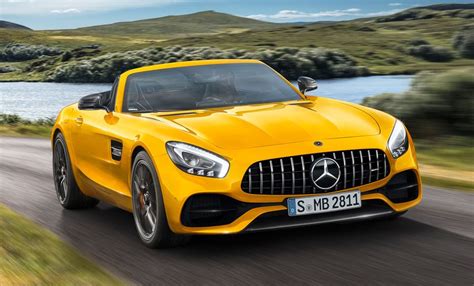 Mercedes Amg Gt S Roadster Breaks Cover For Some Topless Fun