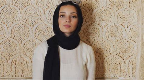 American Journalist And Hijabi Muslim Noor Tagouri Photographed For