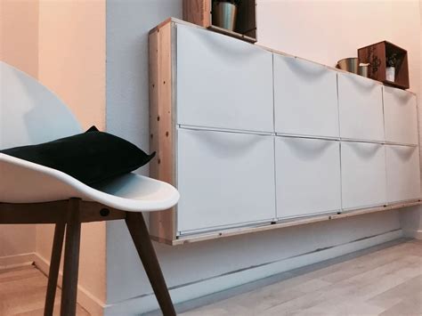 Schuhregal platzsparend schuhregal ikea diy zimmerdeko schuhschrank selber bauen organisieren tipps selbstgemachte zimmerdeko ideen zum selbermachen für zu hause platz. So simpel und doch so effektiv :) #möbel #dyi #ikea ...