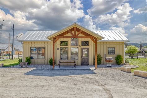 Oasis Home 4 – Frio River Escape – Concan, TX