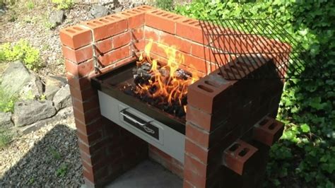 März 2011 (bearbeitet) ich möchte mir aus einem 200l ölfass einen grill bauen (ähnlich wie die dinger auf der el in schweden). Grill selber bauen: 22 Ideen für Ihren individualisierten ...