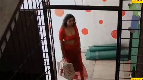 Indian Hot Bhabhi Seducing Her Hot Neighbor Youtube