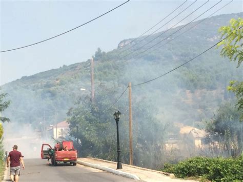 Megalonei diarkos ki apeilei na katapiei ta panta Συμβαίνει τώρα: Κοντά σε σπίτια η φωτιά στη Νεμέα! Μάχη ...