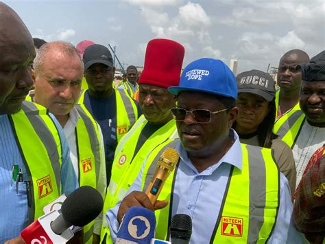 Lagos Calabar Coastal Road FG Begins Demolition Of Affected Properties