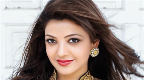 Her father vinay aggarwal, who is an entrepreneur in the textile. Kajal Aggarwal secret to her evergreen looks | IWMBuzz