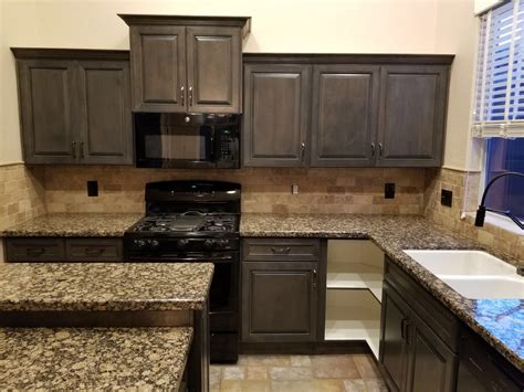 Below, you will find 35 awesome farmhouse kitchen cabinets that will help transform your kitchen into the perfect rustic farmhouse kitchen you've been craving for so long. Dark Grey Kitchen | Kitchen remodel, Dark grey kitchen ...