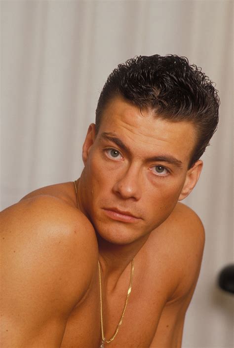 Church, dirigente de la cia que contrata a los expendables y más tarde les ayuda en su lucha. Jean-Claude Van Damme Hot | Jean Claude van Damme.be ...