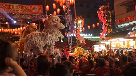 See more of chap goh mei 城派爱元宵 on facebook. Lion Dance on Poles at Chap Goh Mei Chinese New Year ...