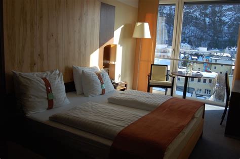 Holiday inn salzburg city has implemented the following measures holiday inn salzburg city is located at sterneckstrasse 21 in schallmoos, 0 miles from the center of salzburg. Review: Holiday Inn Salzburg - You Have Been Upgraded | Reisen