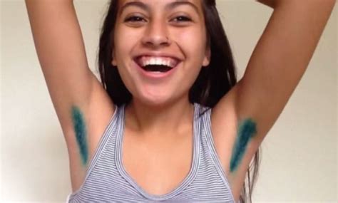 I usually think that armpit hair looks ugly on women (and men too for that matter) but i could get used to this. Dying Your Armpit Hair Is Apparently A Thing Now (23 pics)