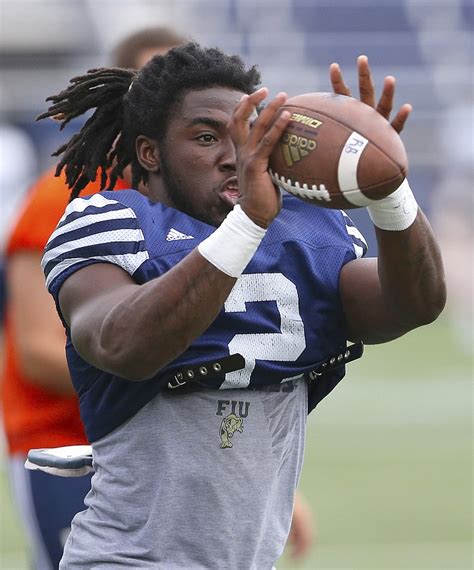 Anthony Jones Rushes For 3 Scores Fiu Beats Toledo 35 32 The Daily