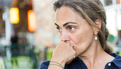 Some breast cancer treatments can bring on menopause more abruptly than it would happen otherwise. Cáncer de mama después de la menopausia