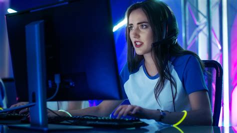 Female gamers, online abuse, and staying safe - Panda Security