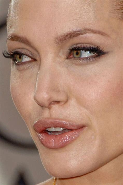 Pin By Abc Infotainment On Angelina Jolie In 2020 With Images Angelina Jolie Face Angelina