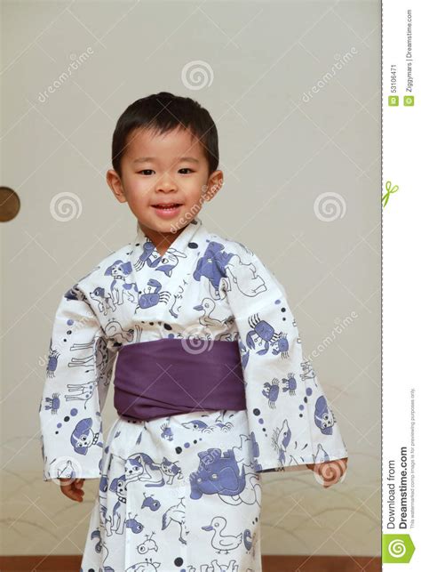 Japanse Jongen In Yukata Stock Afbeelding Image Of Zuigeling 53106471