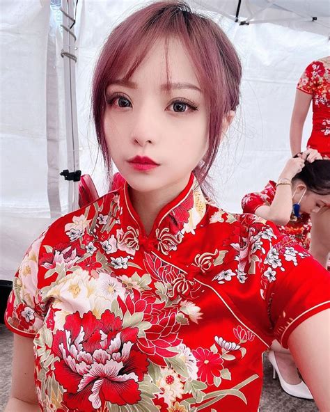 The Slightly Sweet Girl Chen Duofen Takes A Selfie In Super Hot