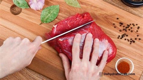How To Slice Raw Meat 4 Easy Ways To Master It