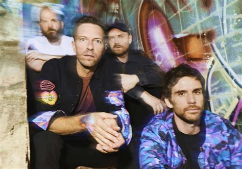 Coldplay Postpone Shows Due To Chris Martins Serious Lung Infection