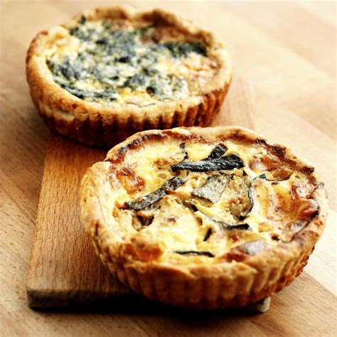 What To Serve With Quiche For Brunch 10 Easy Sides Happy Muncher