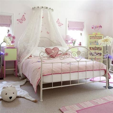 I've listed the princess theme beds and castle beds separately, so be and check those out too. 15 Beautiful and Unique Bedroom Designs for Girls ...