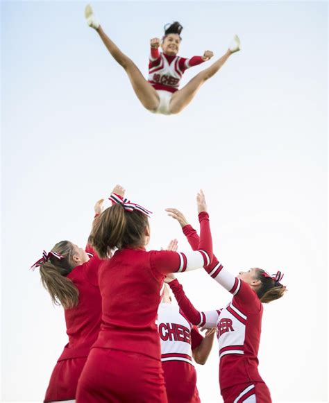 A Guide On How To Do Eyecatching Cheerleading Stunts Safely Cheerleading Stunt Cheerleading