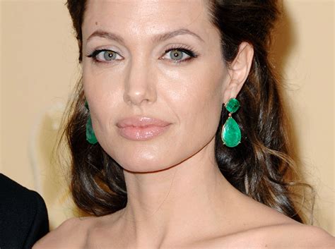 Emerald Earrings Are Still Going Strong Both On The Red Carpet And Off