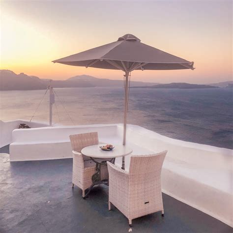 My Favourite Hotel In Santorini Greece Prime Suites Oia ~ Yvettheworld